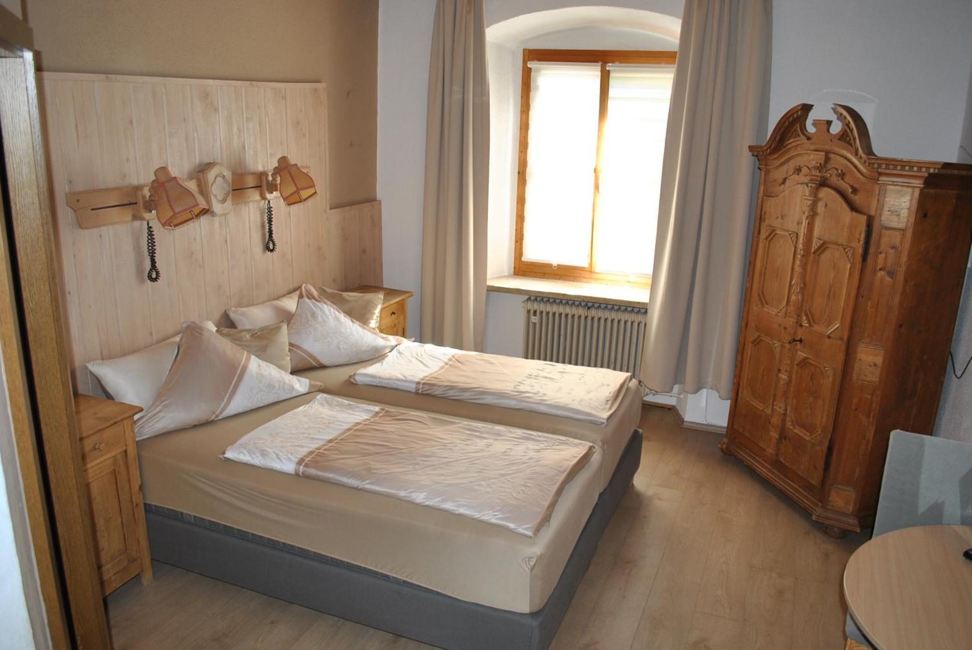 Hotel Pension Schwarzer Adler Nabburg Exterior photo